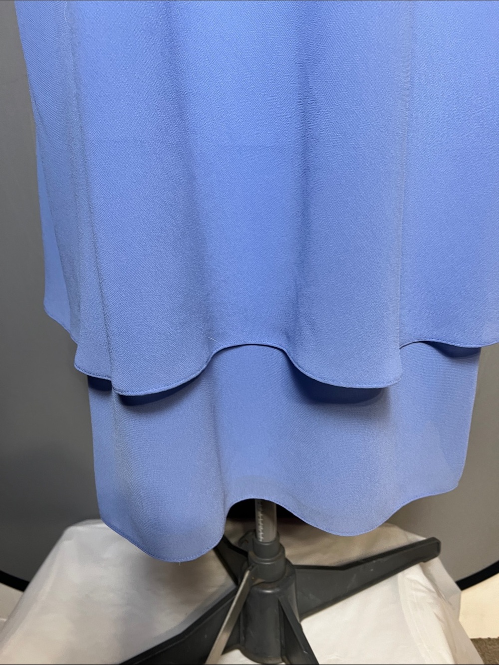 R&M Richards Periwinkle Layered Sleeveless Midi Dress - Picture 3 of 9